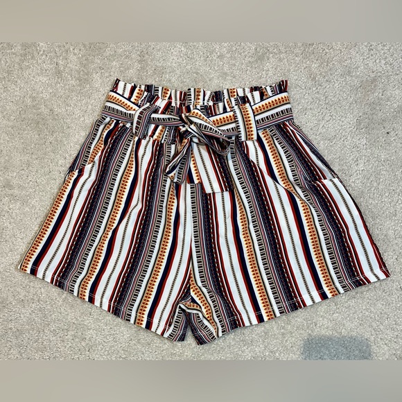 Striped Paperbag Elastic Tribal Boho Belted Shorts Size Medium - Picture 1 of 7